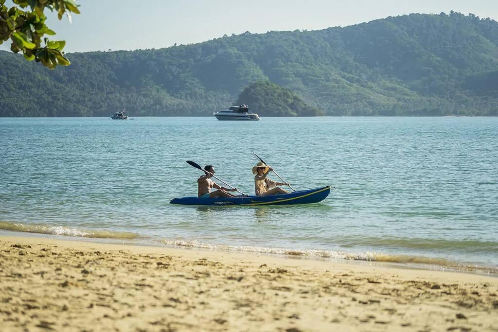 Villa Nirvana - Beachfront Tropical Chic 4Br Haven In Cape Panwa, Phuket Ban Makham Esterno foto